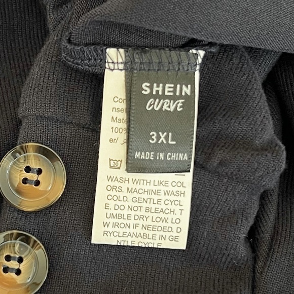 Women’s Plus Size Navy Blue V-Neck Button Long Sleeve Top - Picture 7 of 8